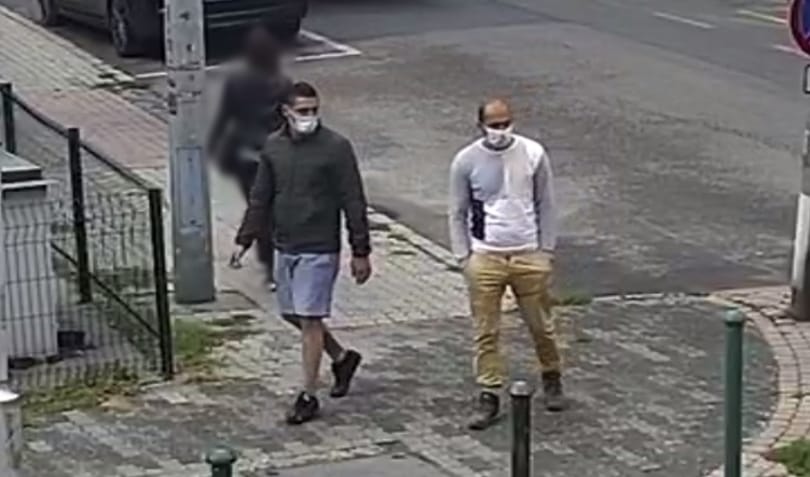 Maszkos nyakláncletépők próbálkoztak a Victor Hugo utcában – fotó