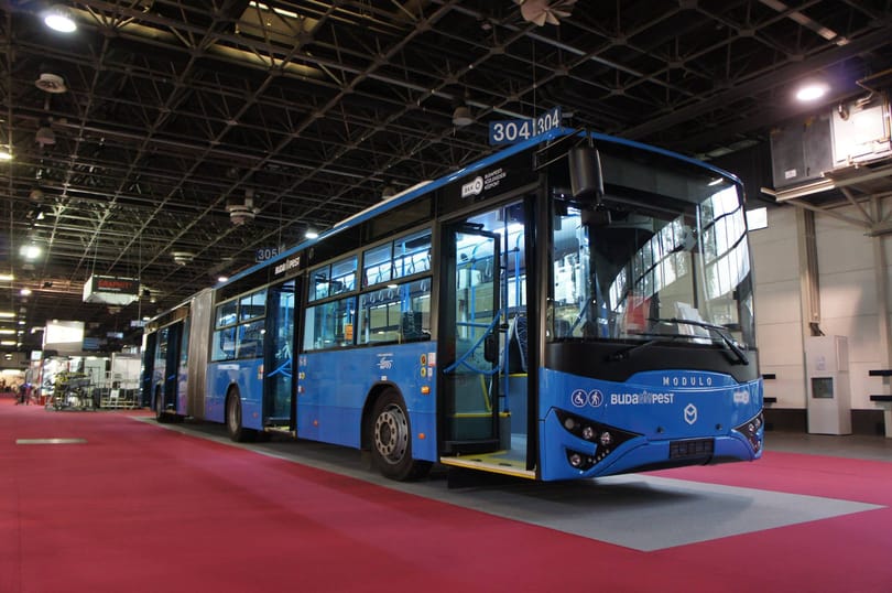 Sajátosan értelmezi a határidőt a 180 buszból 5-öt leszállító magyar gyártó