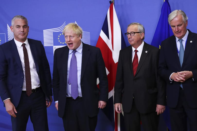 Elfogadták az EU-tagországok vezetői a Brexitről szóló új megállapodást