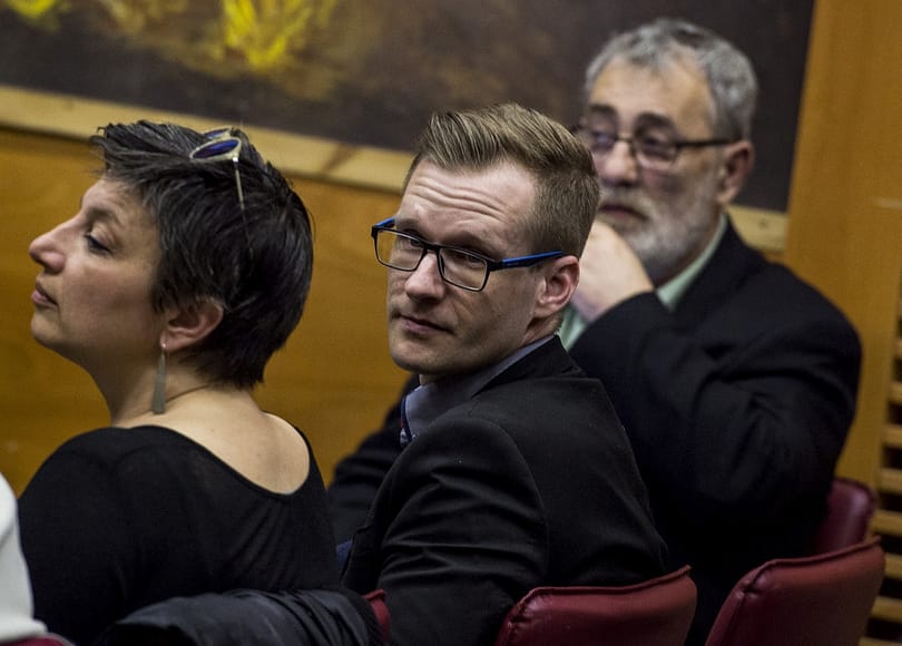 A Kliknek címzett levelében magyarázza el Pukli, miért hagyja ott a Telekit