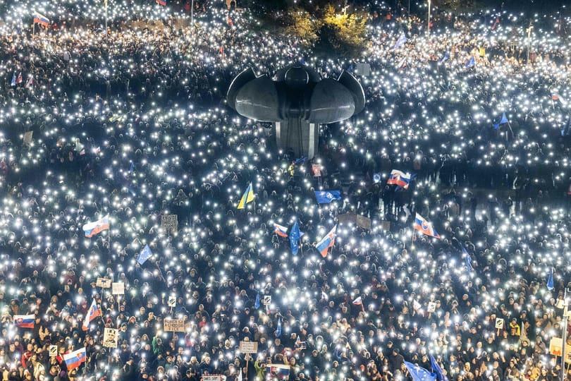 Végzetes lehet Putyin ölelése Fico számára
