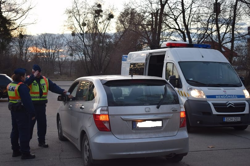 Schengen-buszt teszteltek az M1-esen