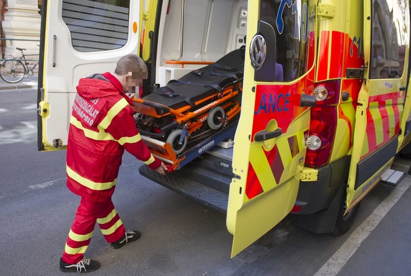 Elsodort egy gyalogost a villamos Budapesten