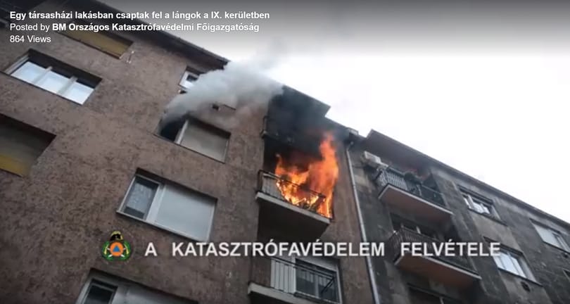 Lángolt az erkély, dőlt a füst egy ferencvárosi társasházból – videó