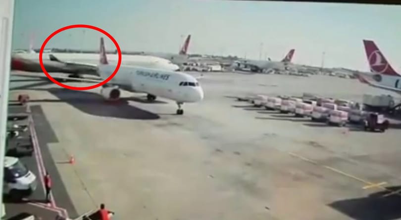 Videó: összeütközött két repülőgép Isztambulban, az egyik Airbus levágott a másikból egy jókora darabot