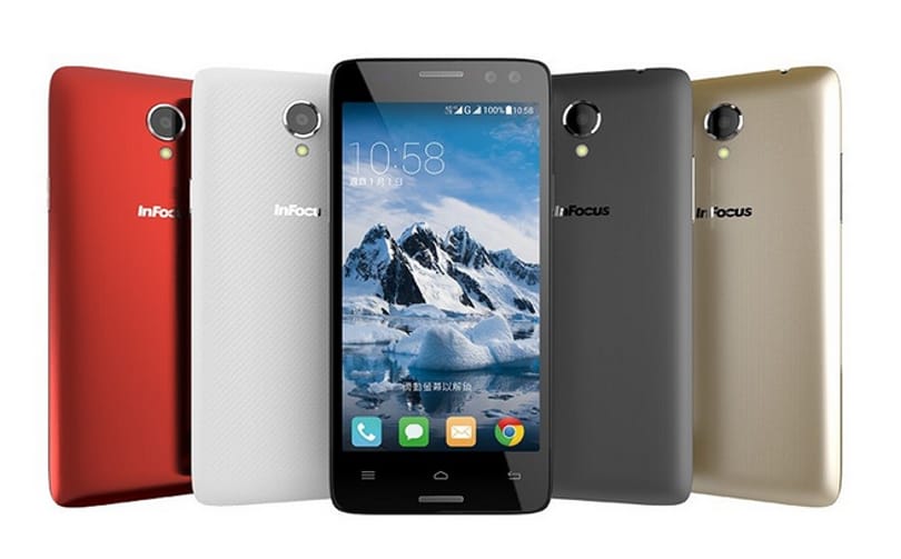 Itt a telefon, amelyen térben (is) láthatók a képek