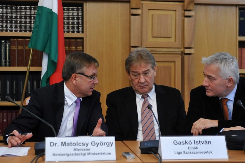 Aláírták a megállapodást az új Munka törvénykönyvéről