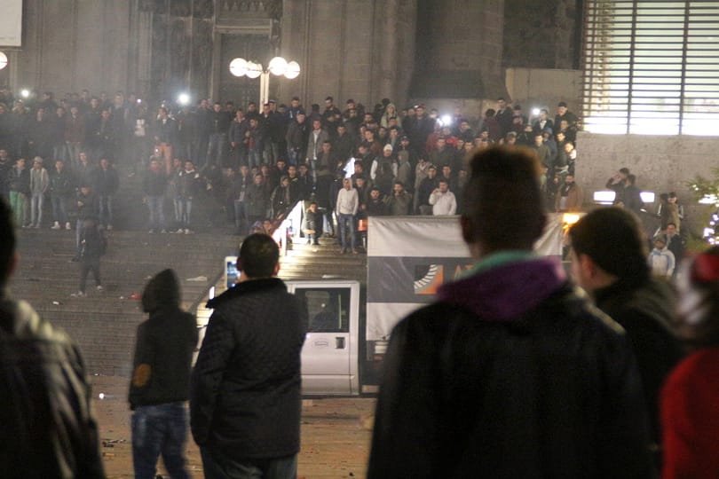 Záporoznak a kritikák a kölni rendőrségre