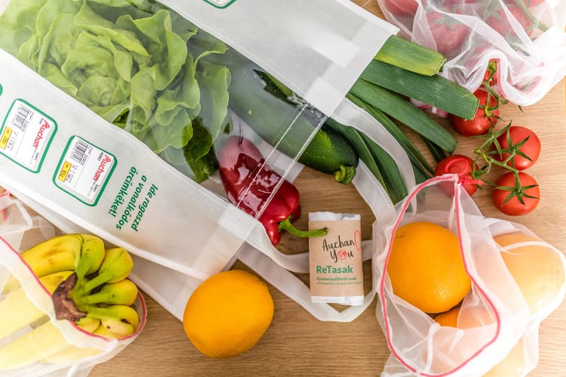 Jönnek a mosható és lebomló tasakok az Auchannál