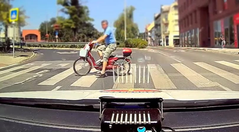 Most a biciklis szabálytalanságokról csinált videót a rendőrség