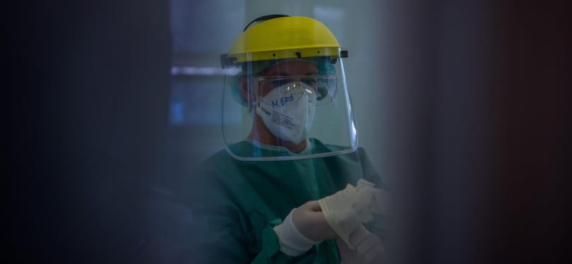 Újabb 12 áldozata van a járványnak, 950 új fertőzöttet találtak