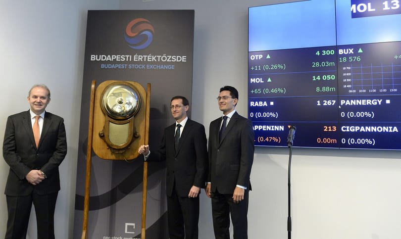 Fotó: Varga csengetésével indították be a Xetrát a BÉT-en