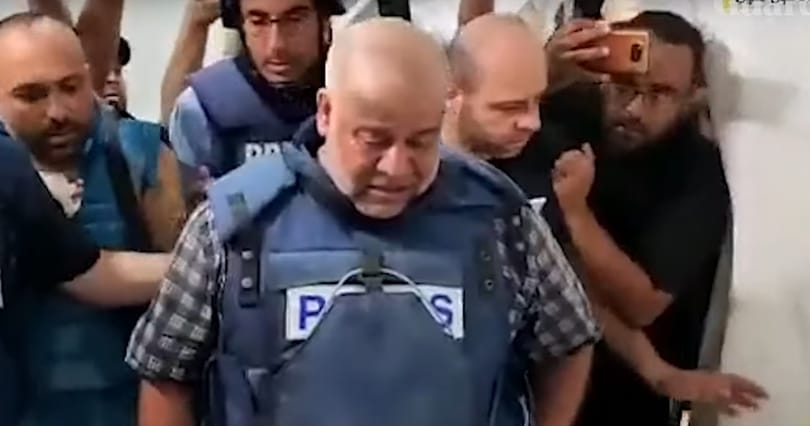 Az Al-Dzsazíra szerint izraeli légi csapás végzett gázai tudósítójuk családjával
