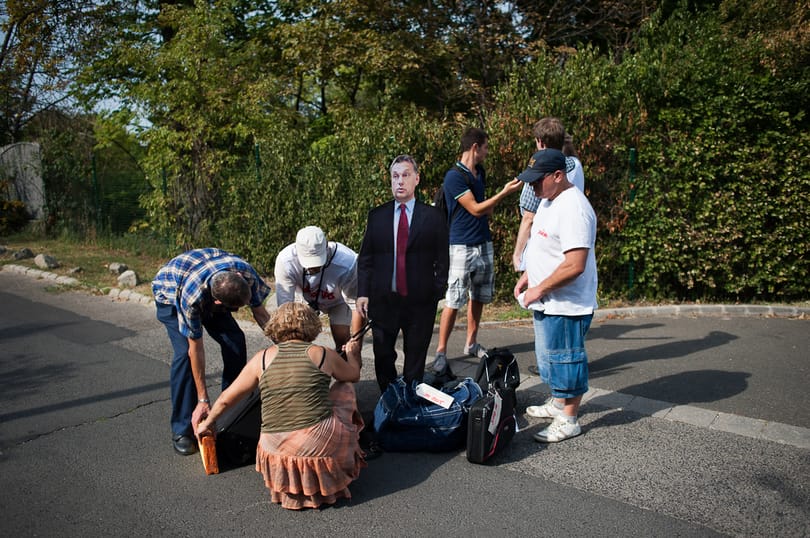 Kevesen mentek el Orbán házához - videó