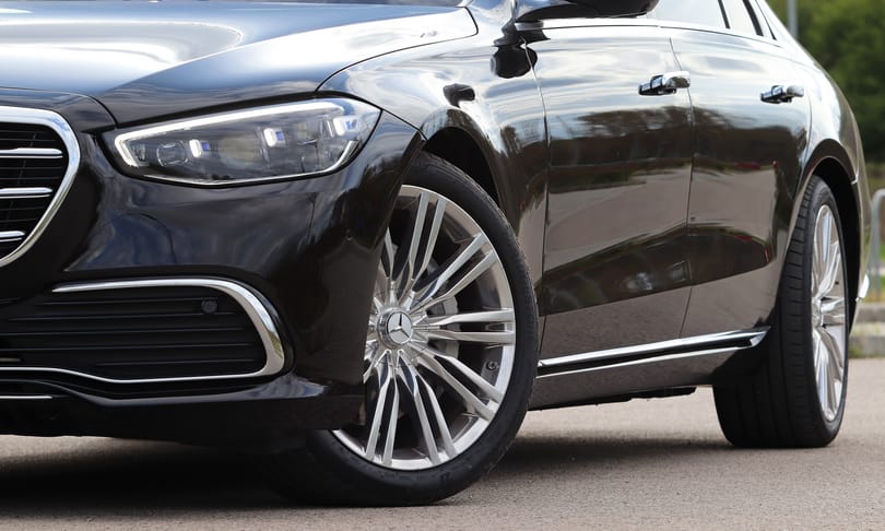 Magyarországon tarol a Mercedes, mögötte sorakozik a BMW és az Audi