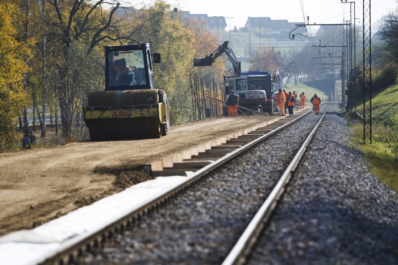 Mindkét kormány szeretne Budapest–Bukarest gyorsvasutat, csak fizetni ne kelljen
