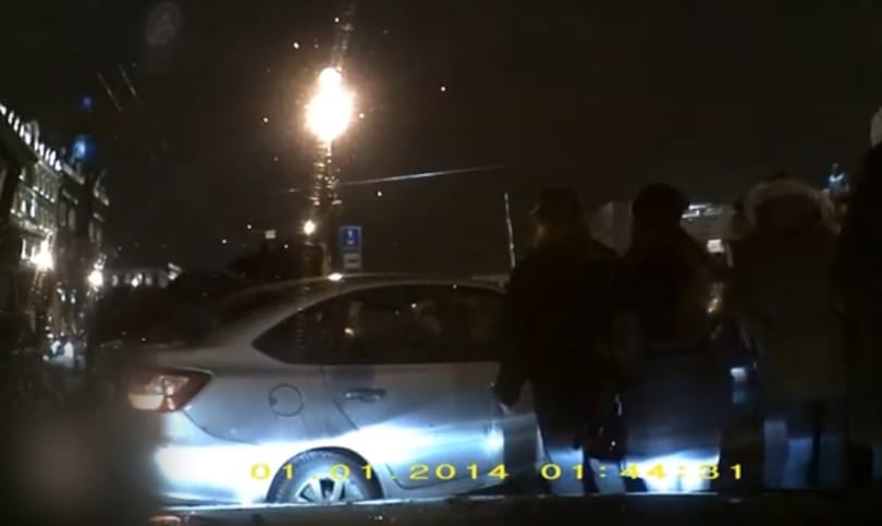 Ilyen balesetet is ritkán látni az orosz utakon – videó