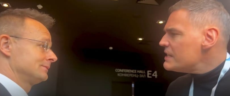 „Miféle provokációról beszél?!” – Szijjártó egy német riporterrel akadt össze Szentpéterváron