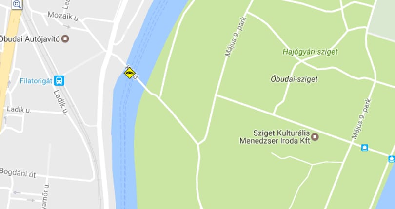 Motoros és autós ütközött a III. kerületben