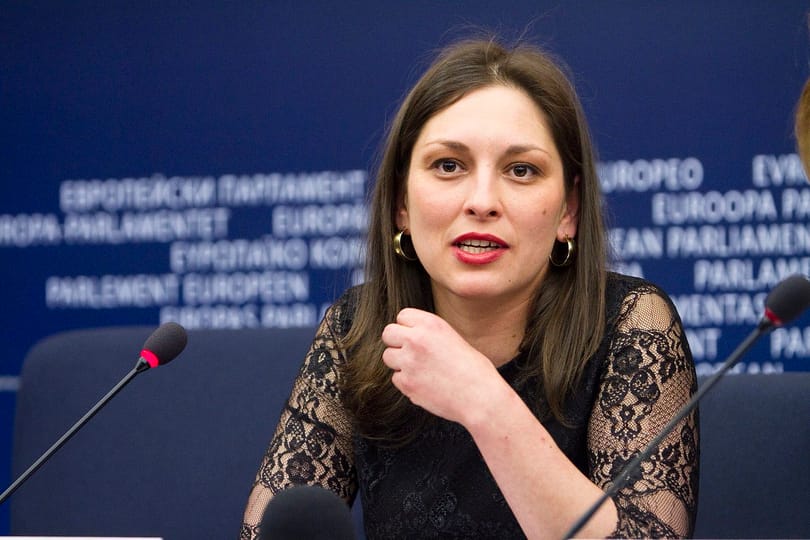 Járóka Lívia jogi elégtételt venne Hadházy állításai miatt