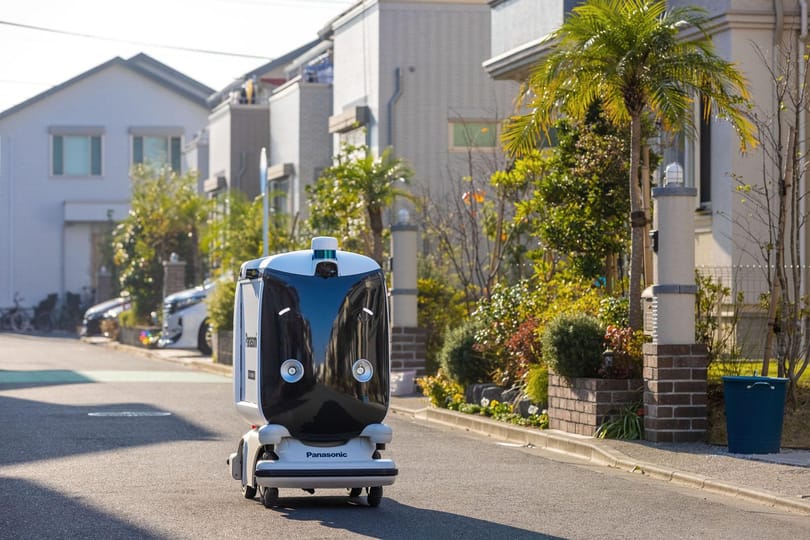 Már Tokió utcáit járja a Panasonic csomagszállító robotja