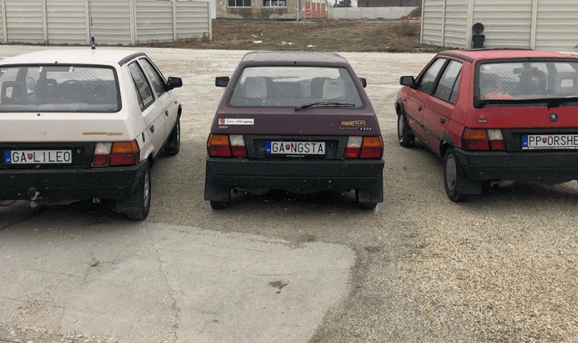 Egymás mellé parkolt a három legjobb szlovák rendszámos autó