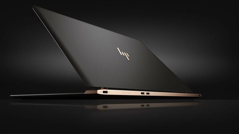 10,4 mm vékony, és alig 1,1 kg lett a HP új laptopja