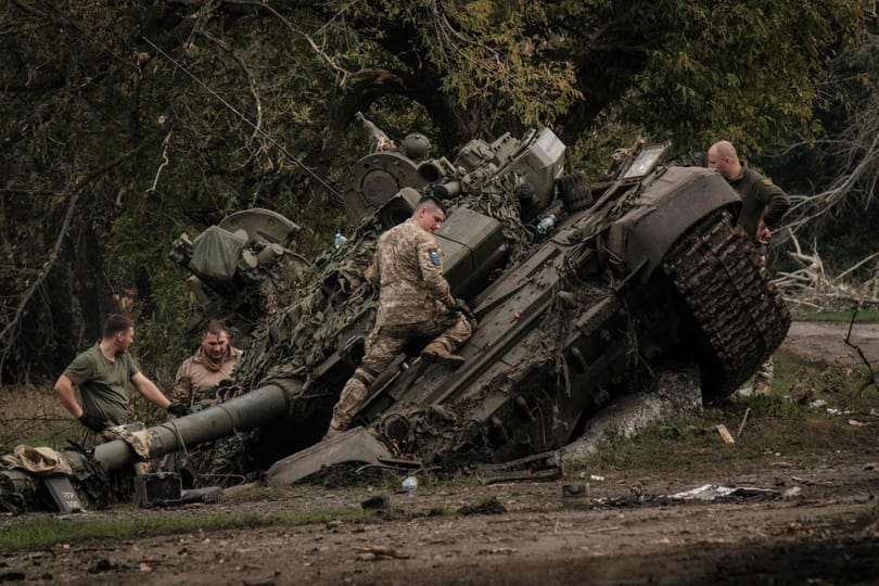 Brit hírszerzési vezető: az orosz haderő kezd kifogyni a hadianyagokból