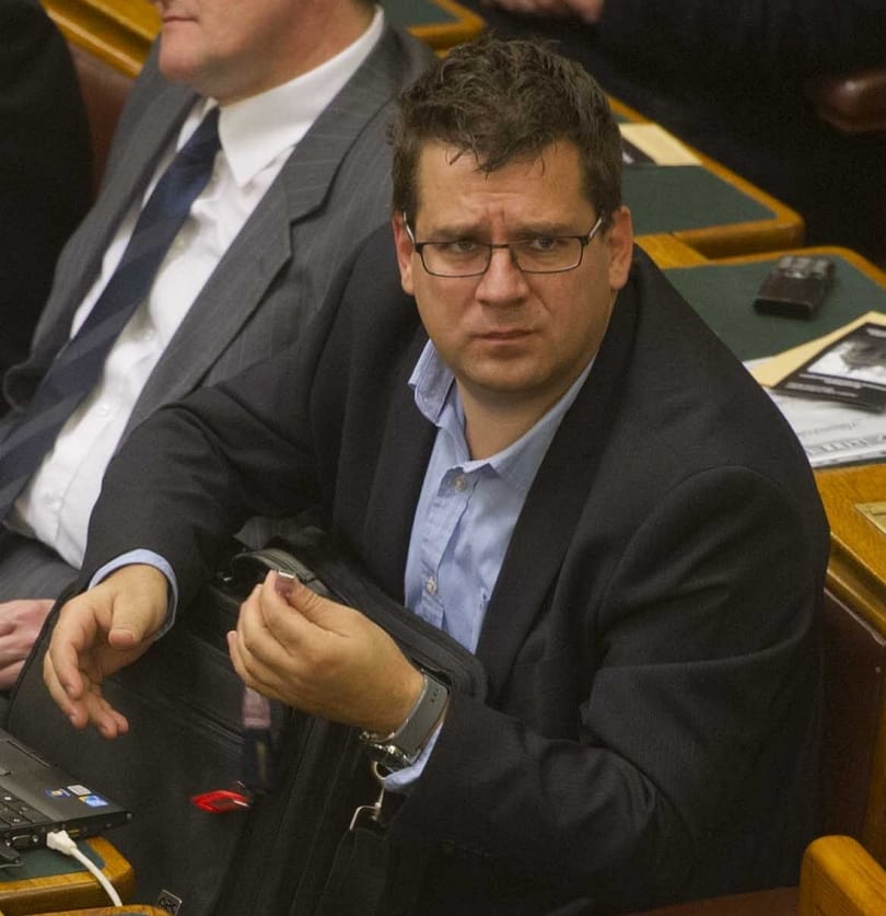 Orbán új minisztere egy olyan cégnek dolgozott, amit az EU korrupció miatt vizsgált