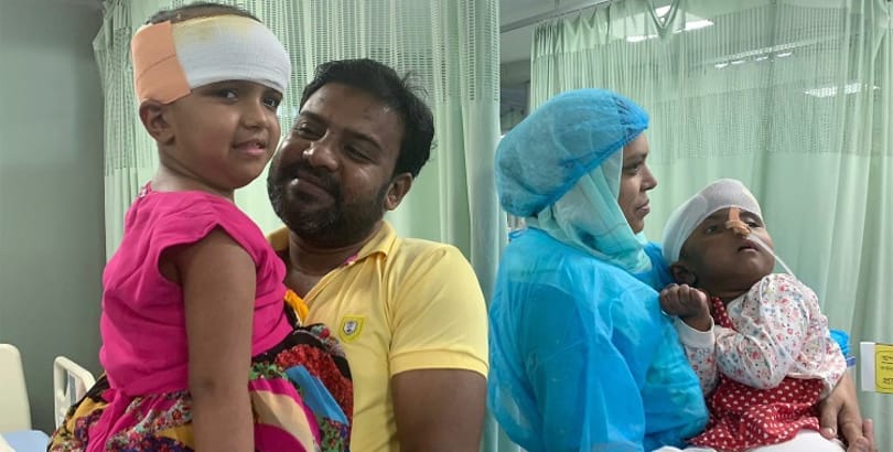 Jó hír érkezett a bangladesi ikerlányokról