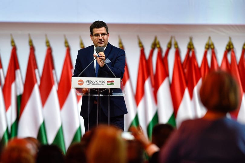 Seszták Miklós is lebukott az OLAF előtt, de megúszta