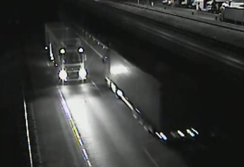 Hét kilométeren át hajtott a forgalommal szemben egy kamion az M0-son – videó