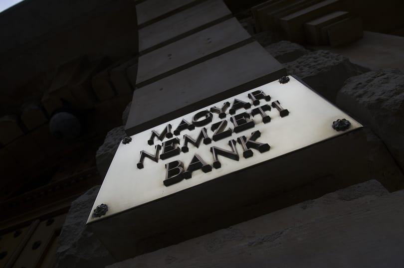 Borókai Gábor lányának cégével kötött több százmilliós szerződést a jegybank