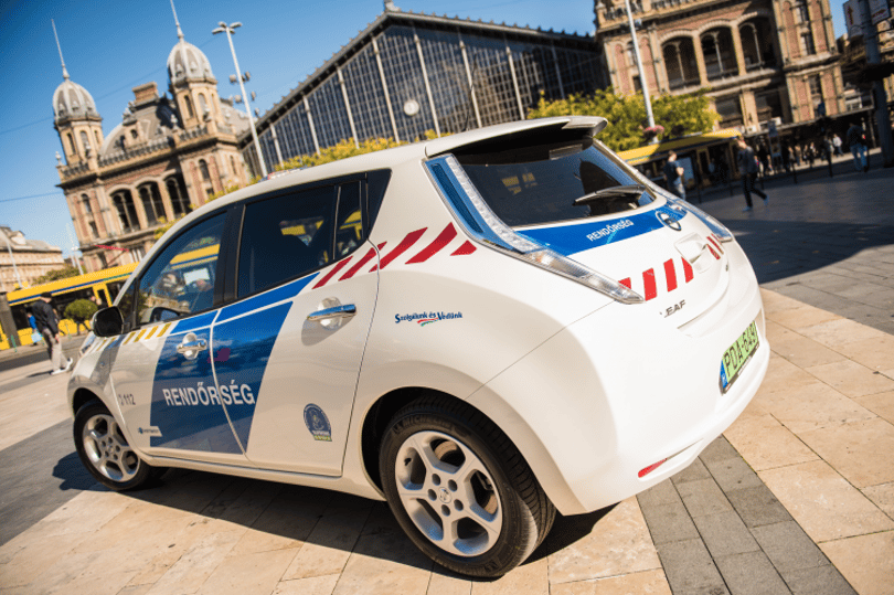 Európa egyik legnépszerűbb elektromos autóját kapták meg a terézvárosi rendőrök