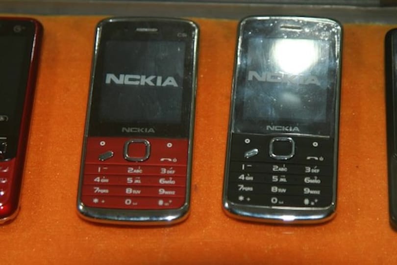 Hamisított mobilok Kínából, testközelből [galéria és videó]
