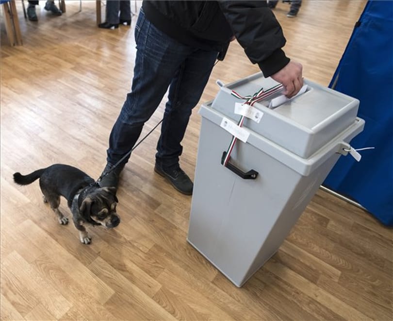 A 18 éves korig tartó tankötelezettségről is tartható népszavazás