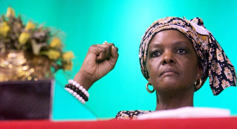  Zimbabwe „anyja” 3 hónap alatt doktor lett, és most az elnökségre tör
