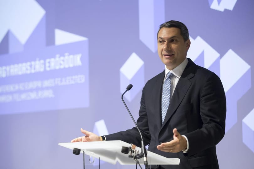 Lázár beismerte: tényleg baj van a versenyképességgel