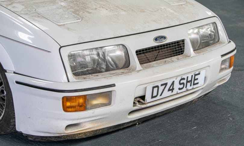 Poros pajtalelet: egy 1987-es Ford Sierra RS Cosworth várja új gazdáját