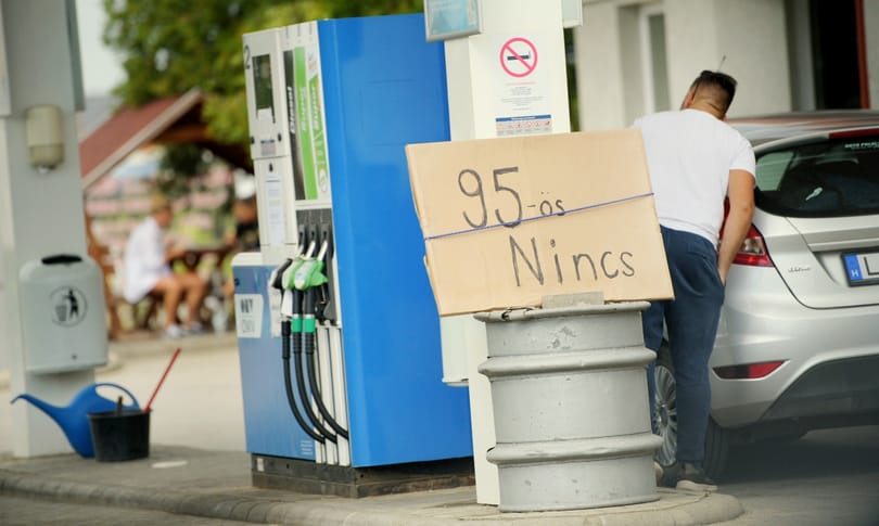 Csaknem 100 benzinkúton már nem lehet tankolni