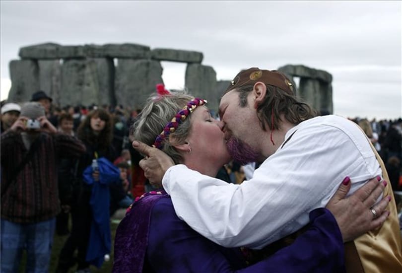 Újra nyugodtan dobolhatnak a druidák Stonhengenél