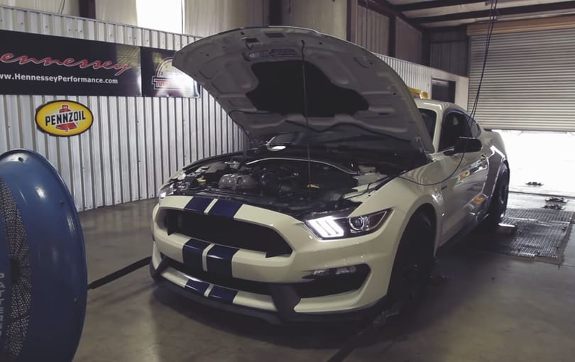 A lelkét is kisírta a Hennessey Ford Mustangja