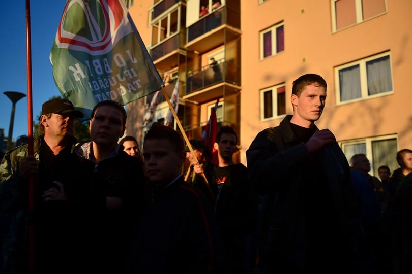 Rendőrök lepték el az avasi lakótelepet