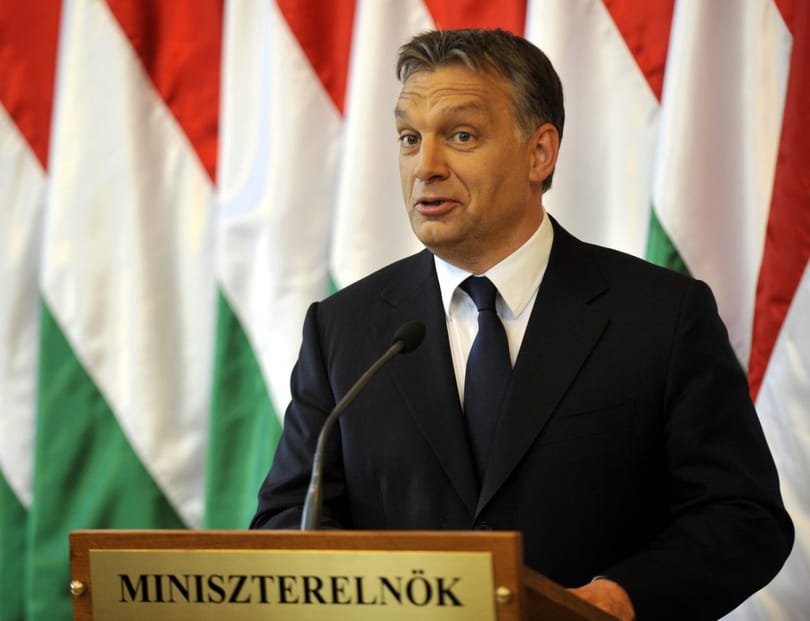 Index: Orbán aláírása tízmilliárdokat vitt el