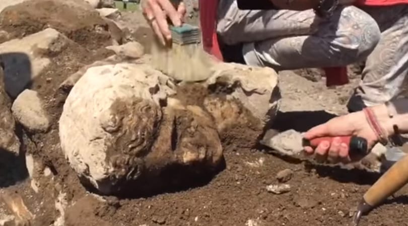 Antik márványfejre bukkantak Rómában, és már azt is tudják, kié