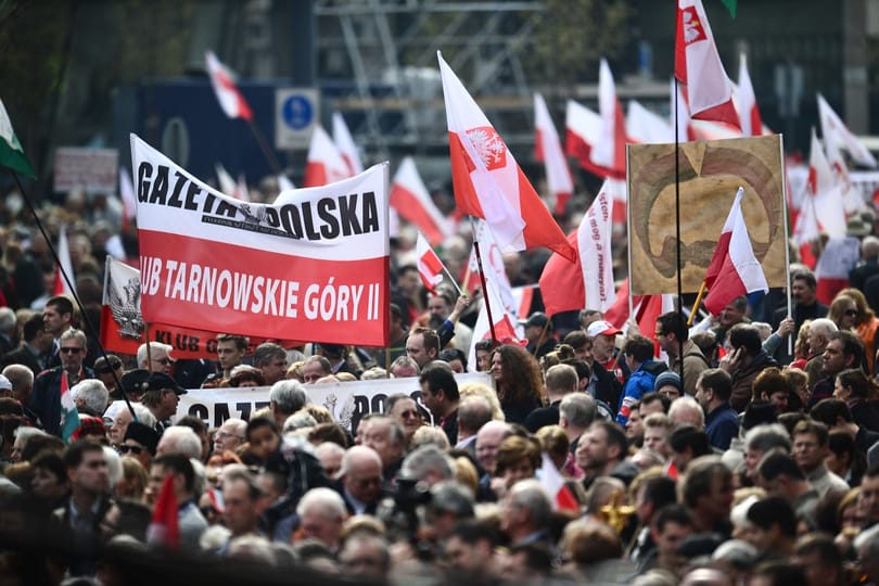 A balliberális pestistől tartanak az Orbánnal szimpatizáló lengyelek