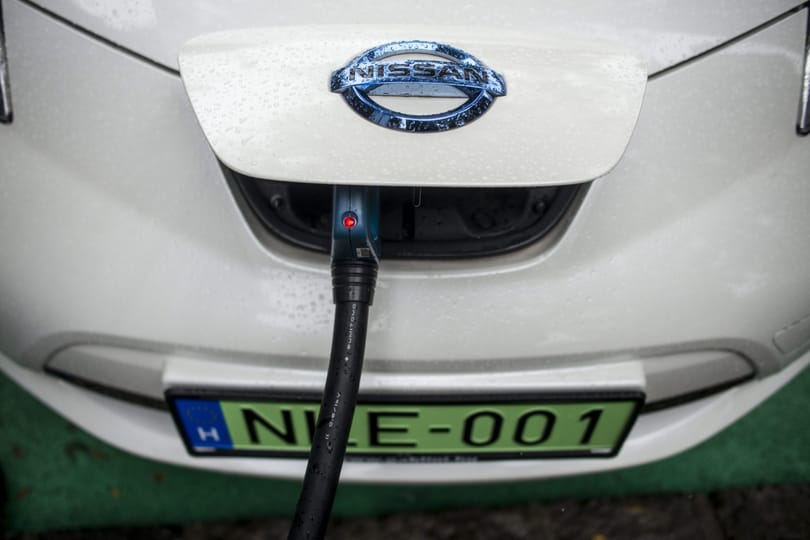 10-ből kilenc magyar újautó-vásárlónak már nem csak a benzines meg a dízelkocsik jutnak eszébe