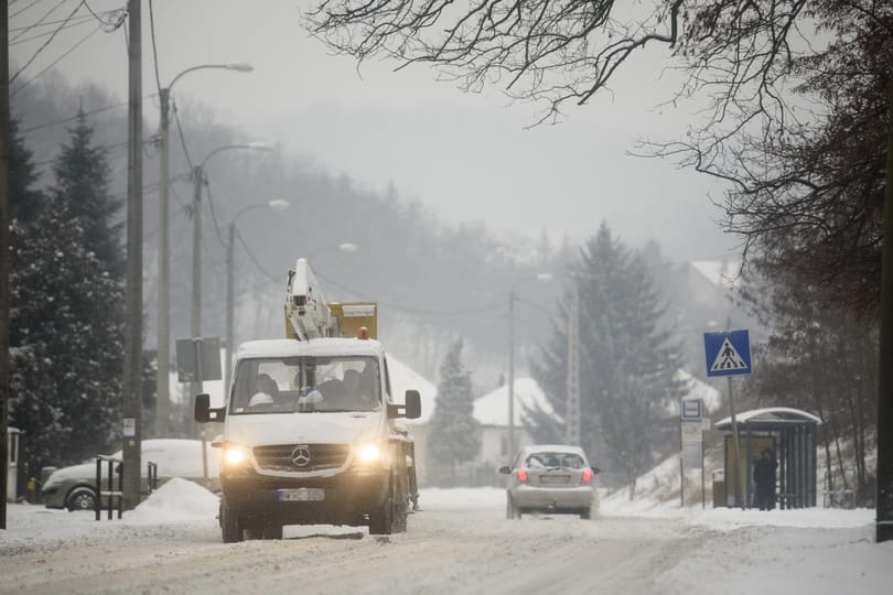 Javul az úthelyzet, a teherautók ismét mehetnek
