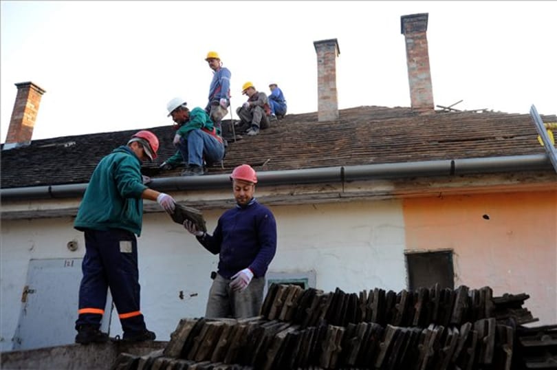 Így dózeroltak le egy szegénytelepet Hódmezővásárhelyen - képekkel