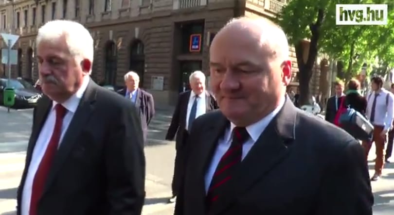 Üzeni a Fidesz Brüsszelnek: 
